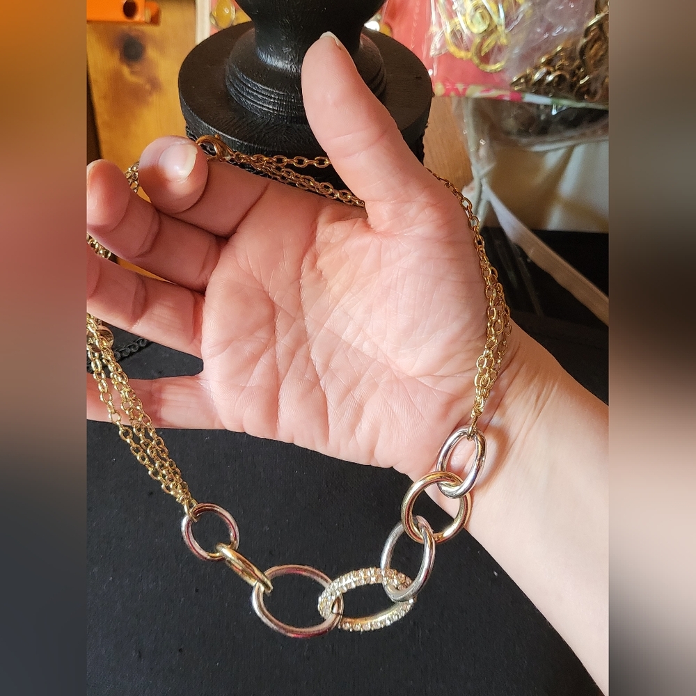 Gold and Rhinestone Chain Necklace - Picture 3 of 3